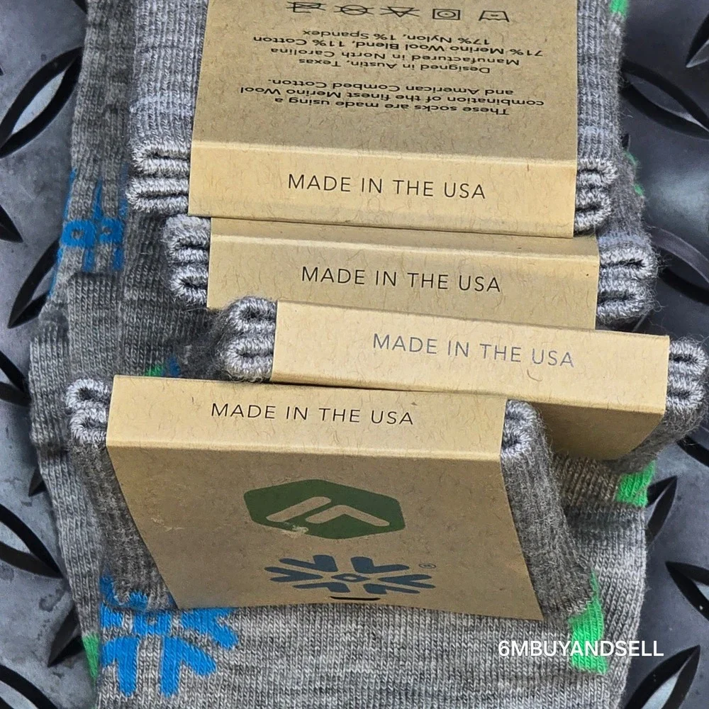 Merino Adventure 4 Pairs Wool Blend Crew Socks Snowflake USA NWT Size 10-13